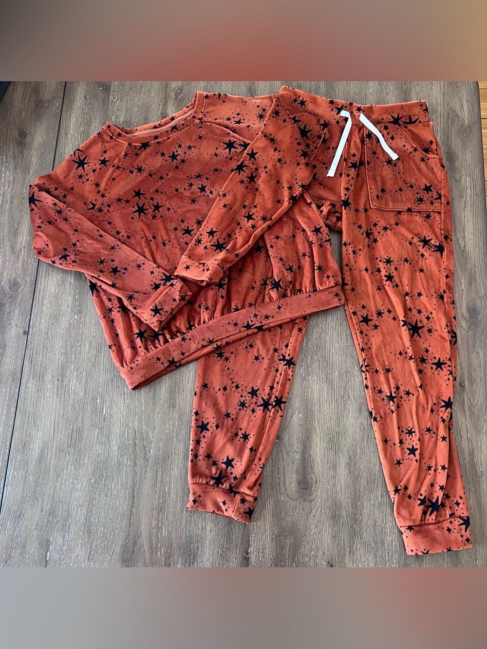 Cat & Jack Orange And Black Star Print Fleece Jogger Set